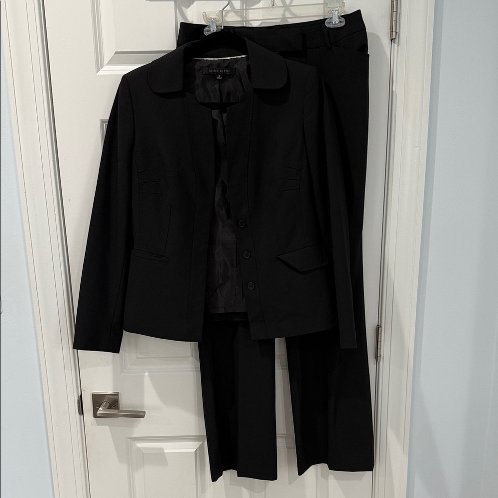 Anne Klein Elegant Black Blazer and Trousers Set